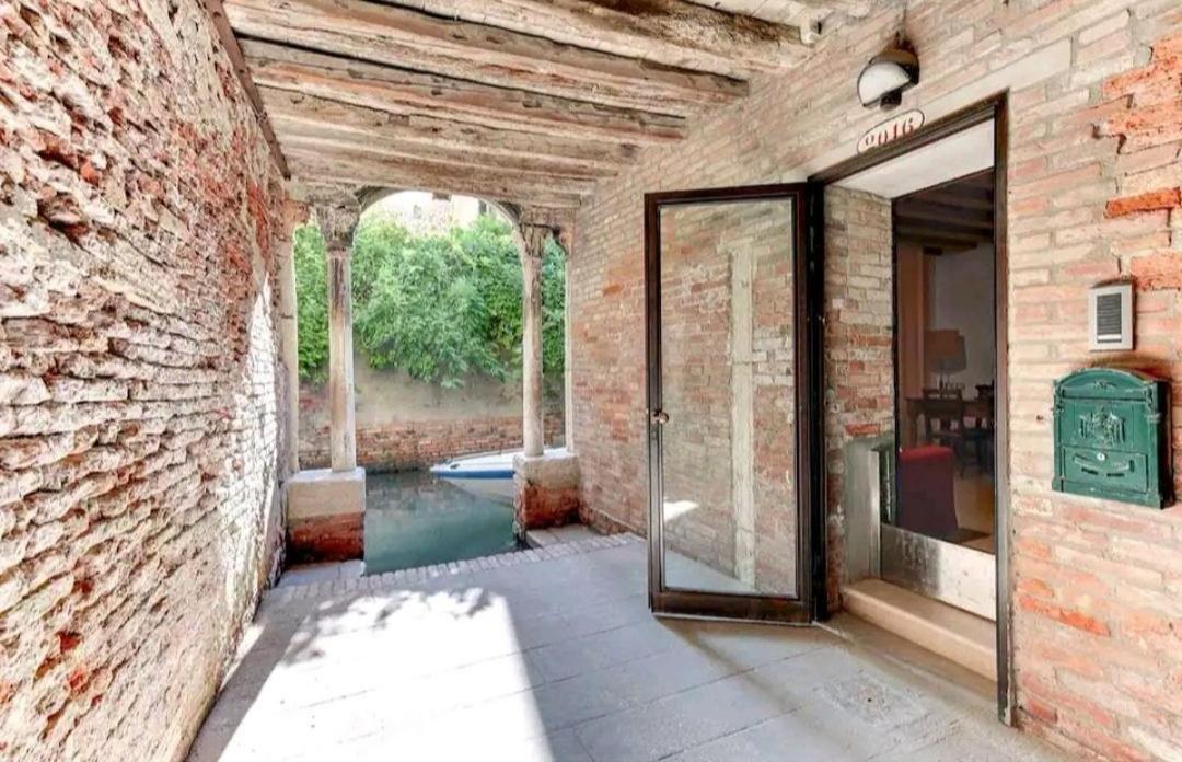 Pergola Apartment - Beautiful And Cozy Space On The Water Венеция Екстериор снимка