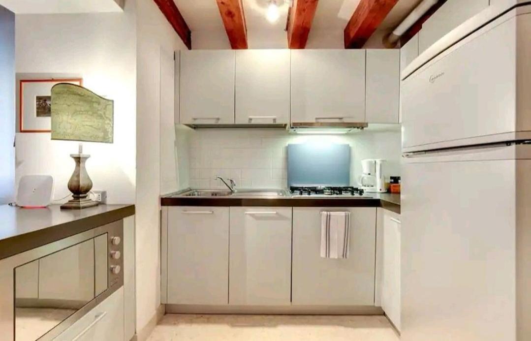 Pergola Apartment - Beautiful And Cozy Space On The Water Венеция Екстериор снимка